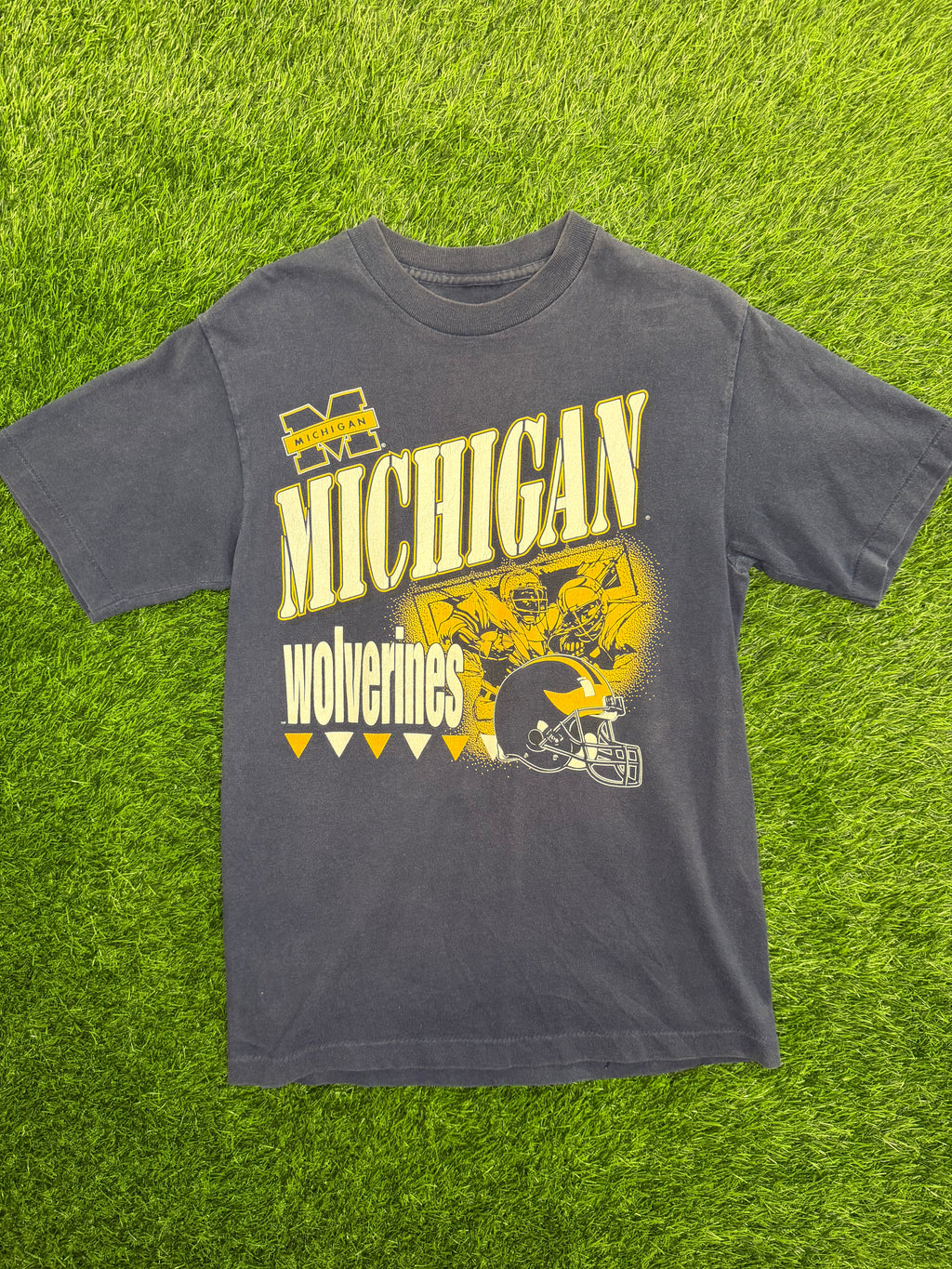 Vintage Michigan Wolverines Football Tshirt