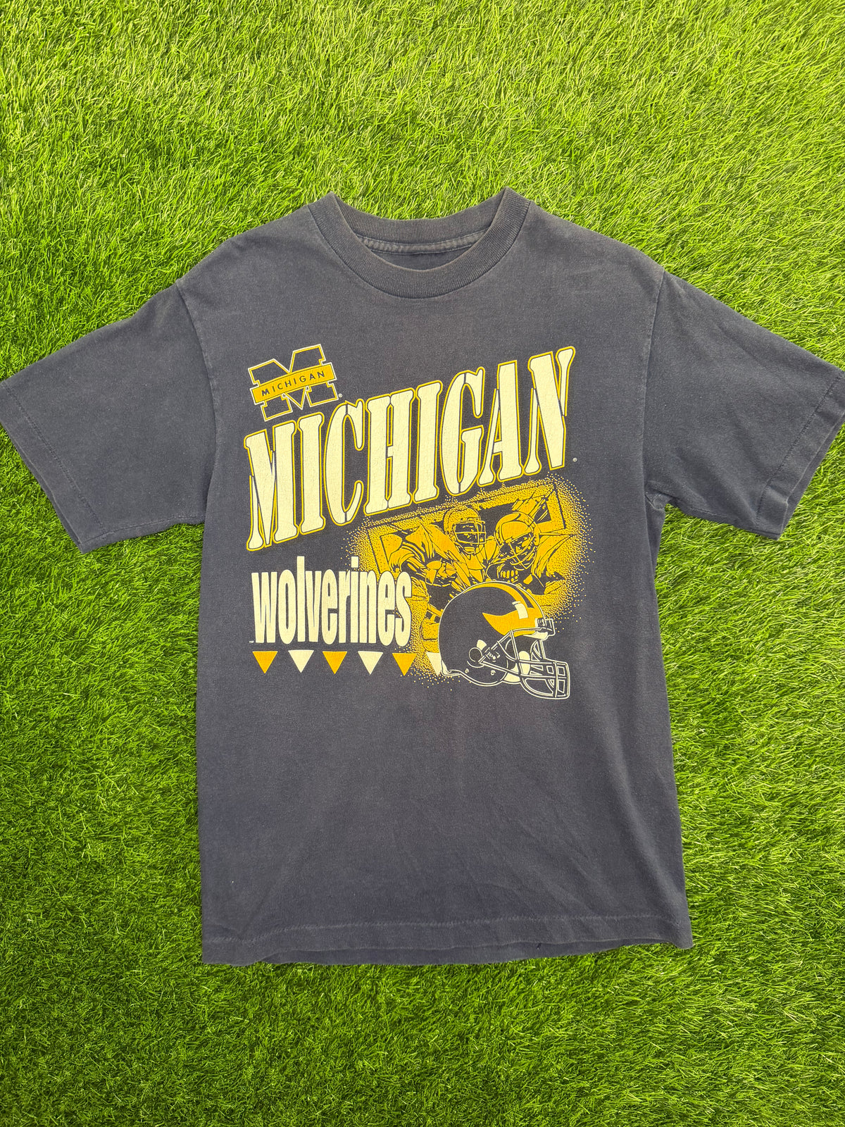 Vintage Michigan Wolverines Football Tshirt