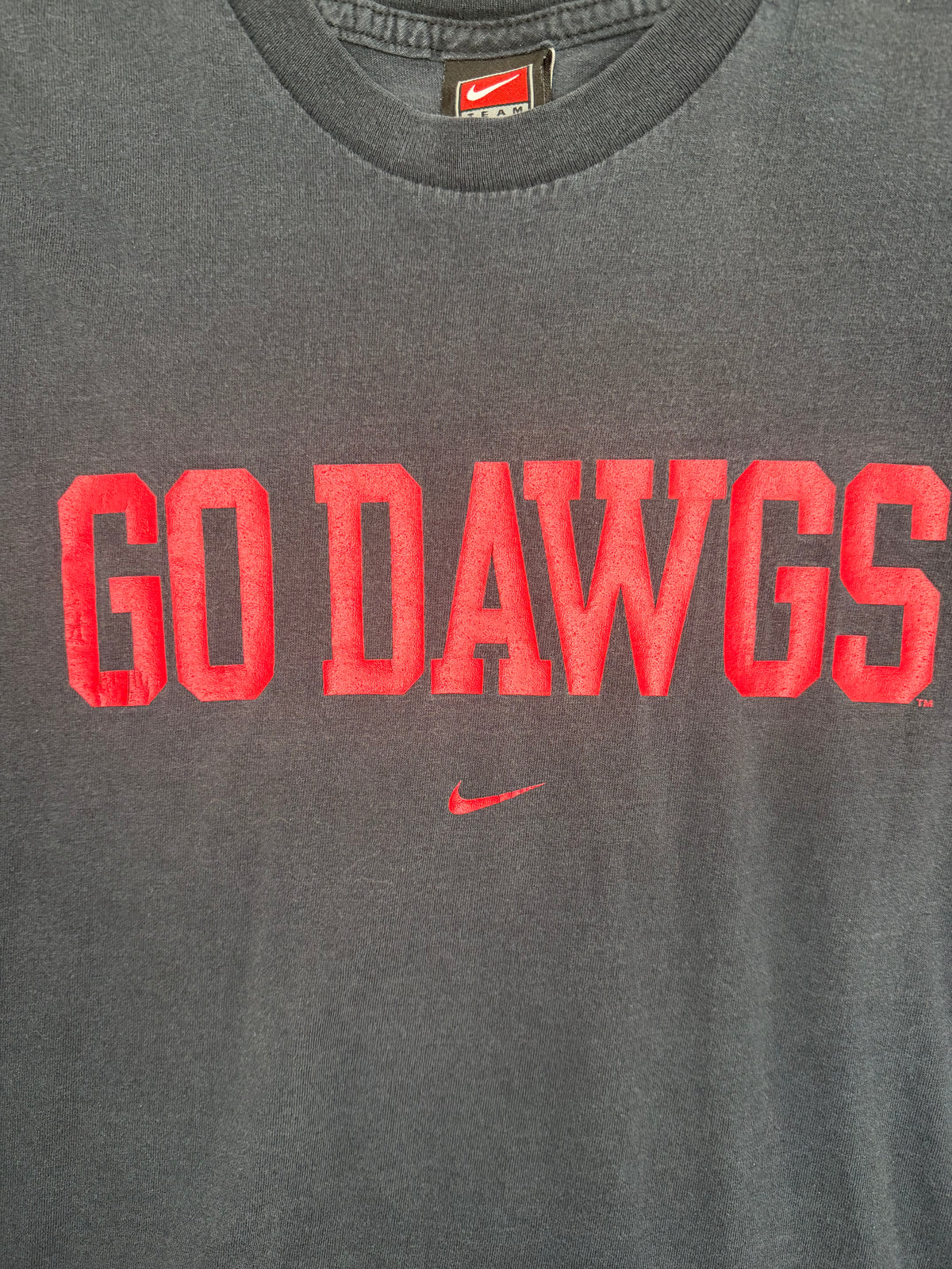 Vintage Nike Georgia Bulldogs "Go Dawgs" Tshirt