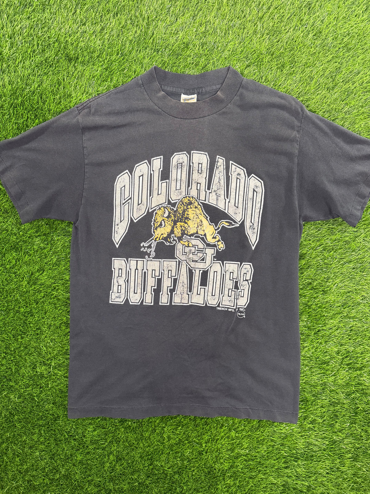 Vintage Trench Colorado Buffaloes Tshirt