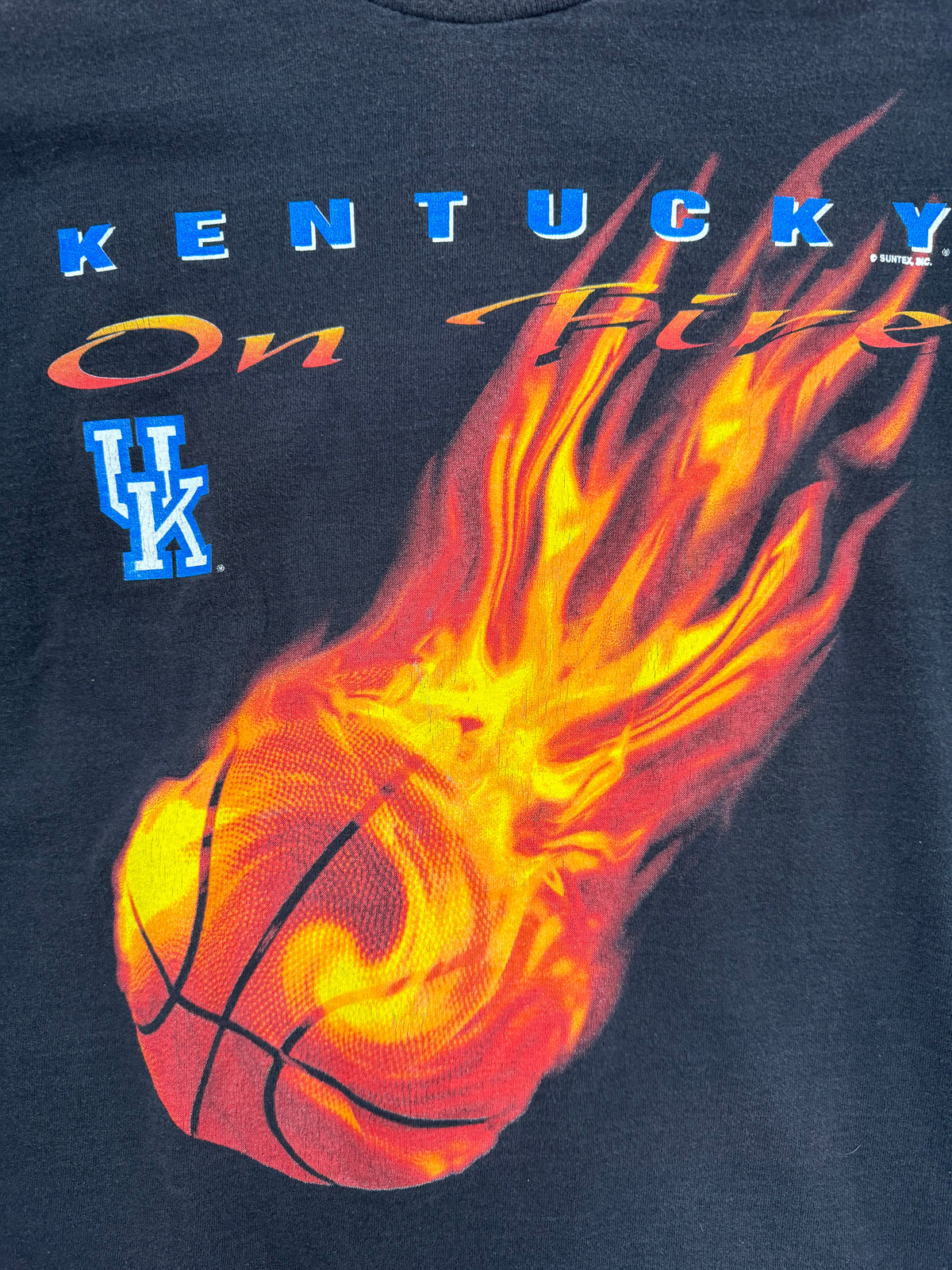 Vintage Kentucky Wildcats "On Fire" Tshirt