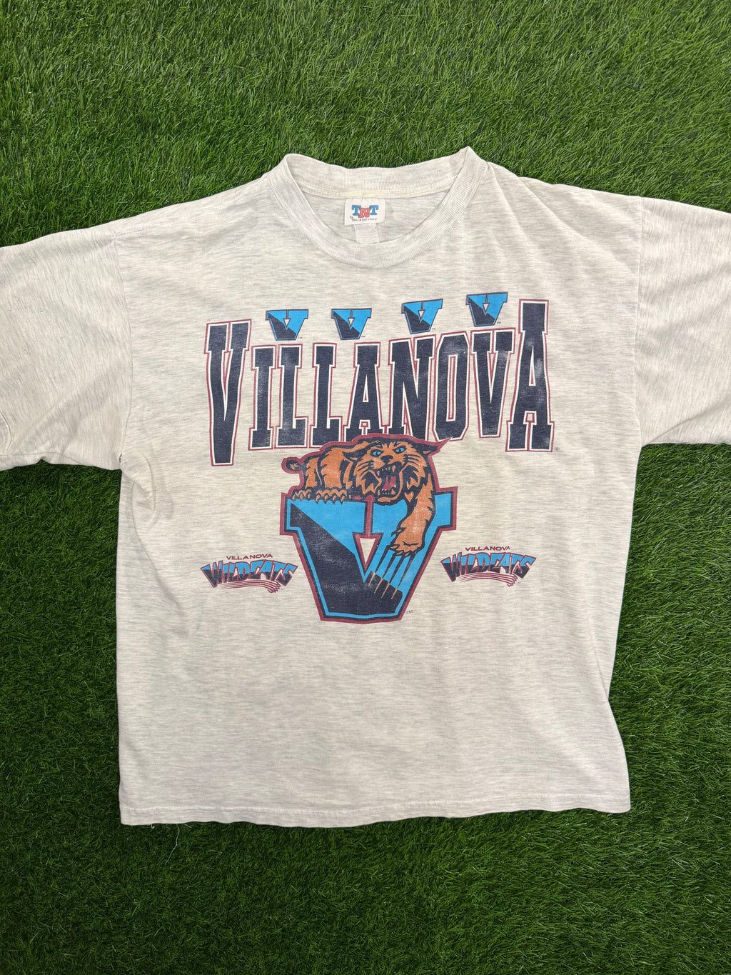 Vintage TNT Villanova Wilcats Tshirt