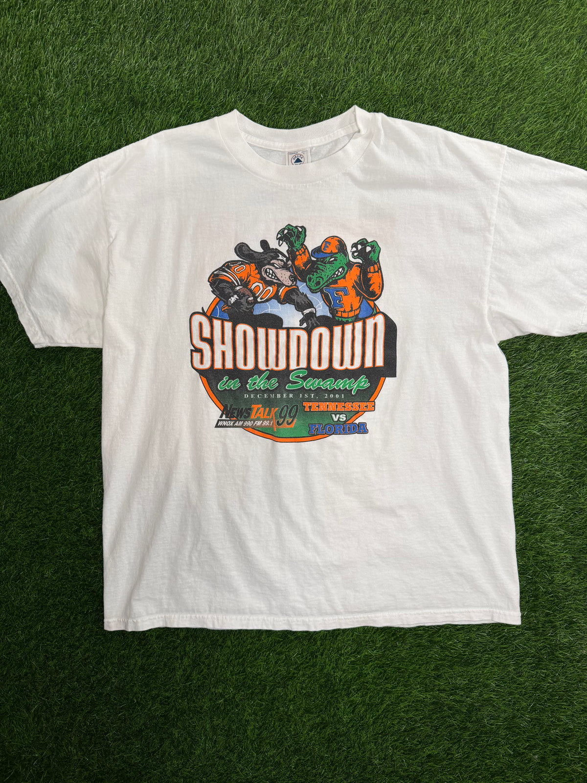 Vintage Tennessee vs Florida 2001 Football Tshirt